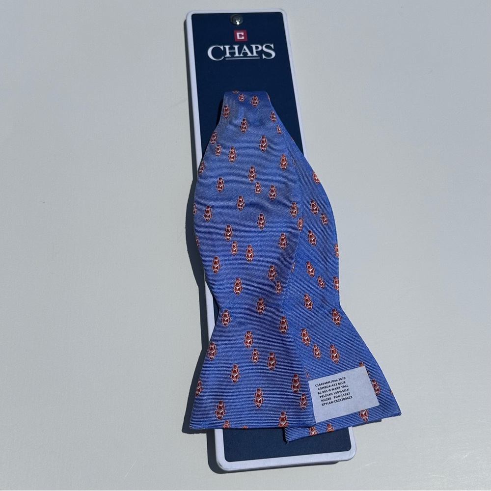 Chaps Tropical Blue Fish 100% Silk Bow Tie with Red Pattern